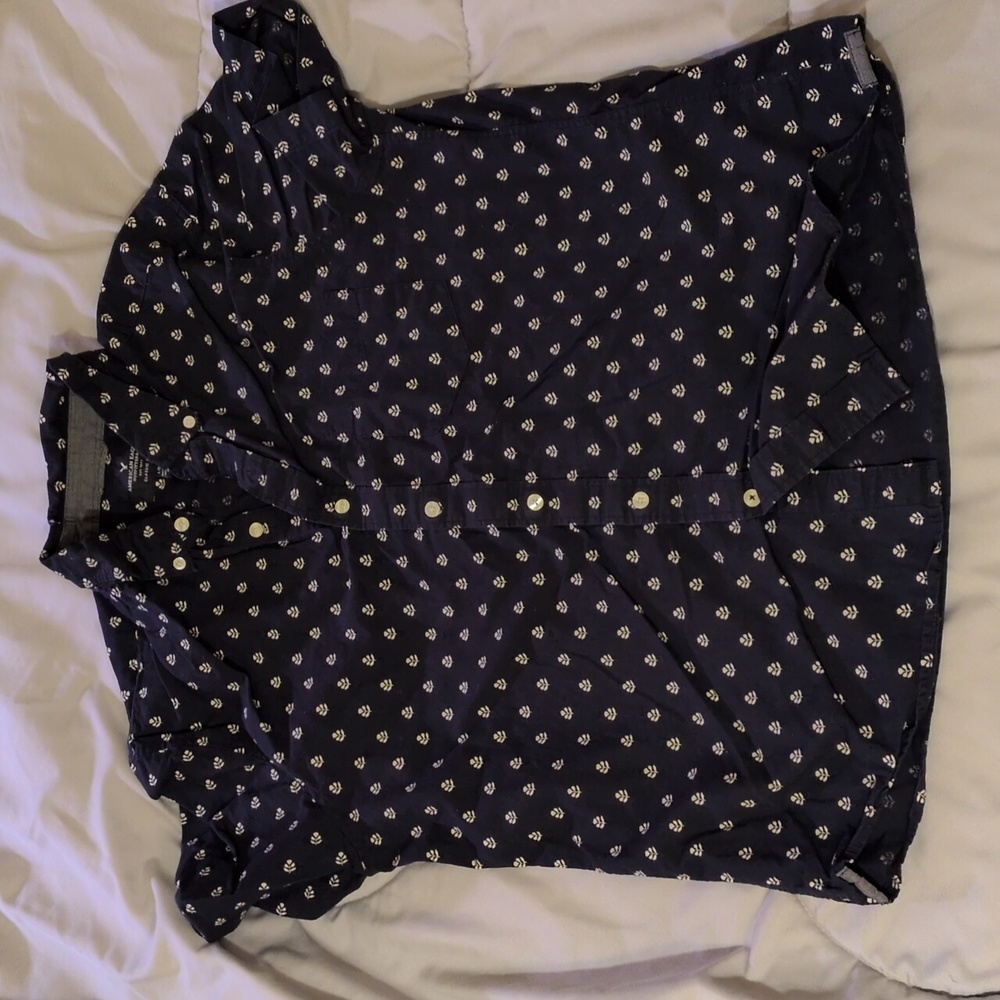 AEO (L) Short Sleeve Button Down Shirt